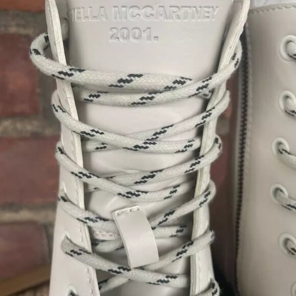 Stella McCartney Ivory Vegan Leather Trace Combat Boot Lace Rubber Lug Sole Sz 9 - Picture 8 of 10